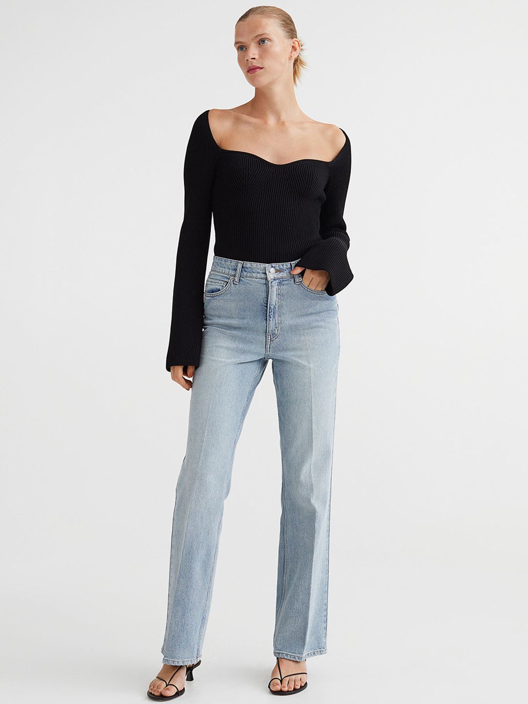 H&M Women Blue Straight Jeans Price in India