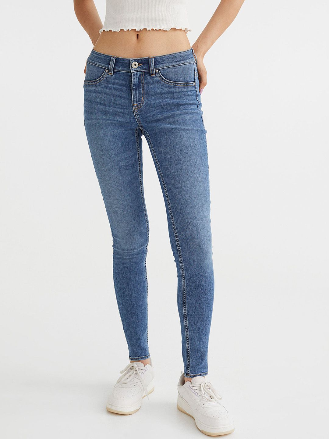 H&M Women Blue Light Fade Skinny Low Jeans Price in India