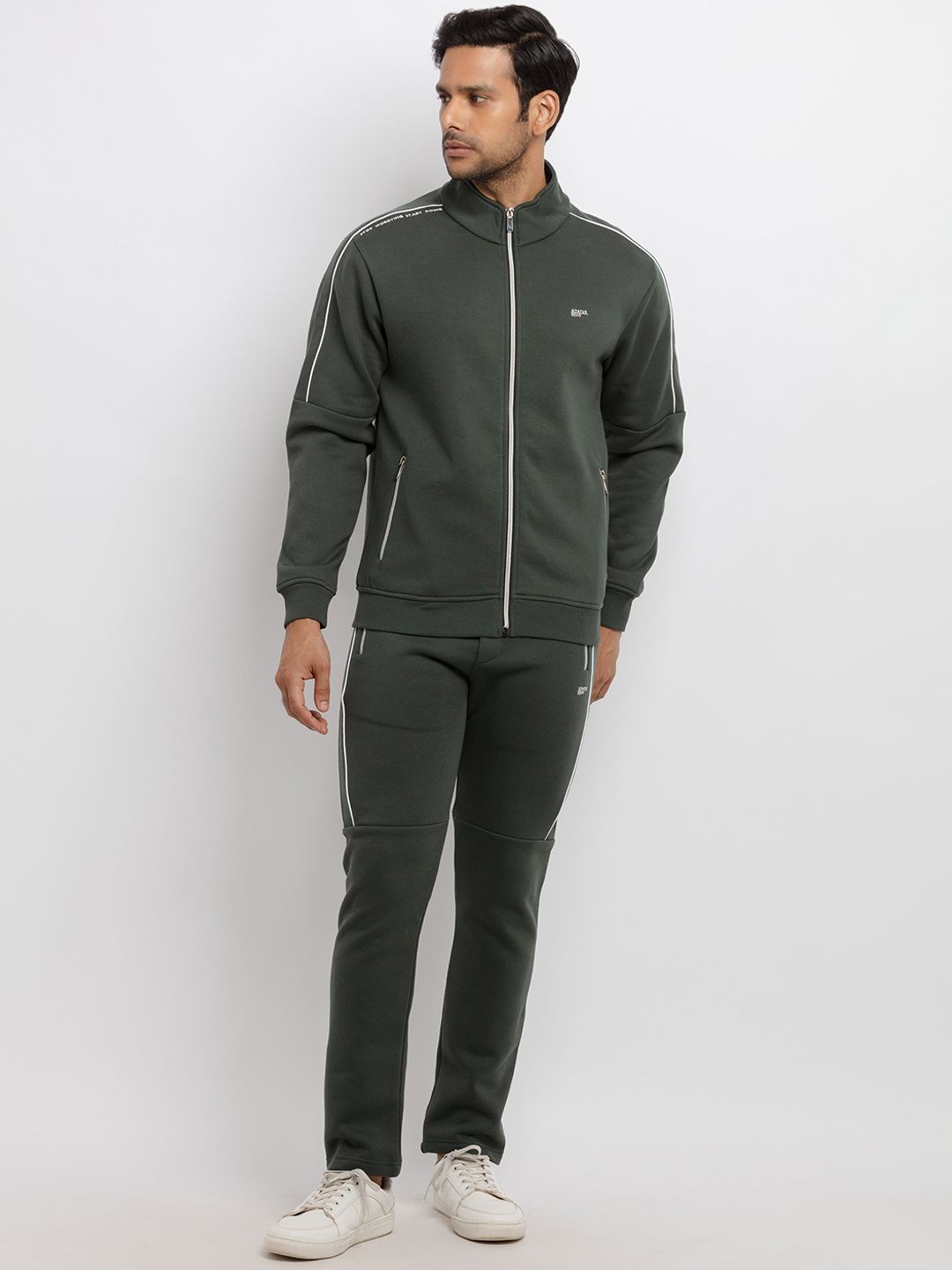 Status Quo Men Green Solid Cut & Sew Cotton Tracksuit