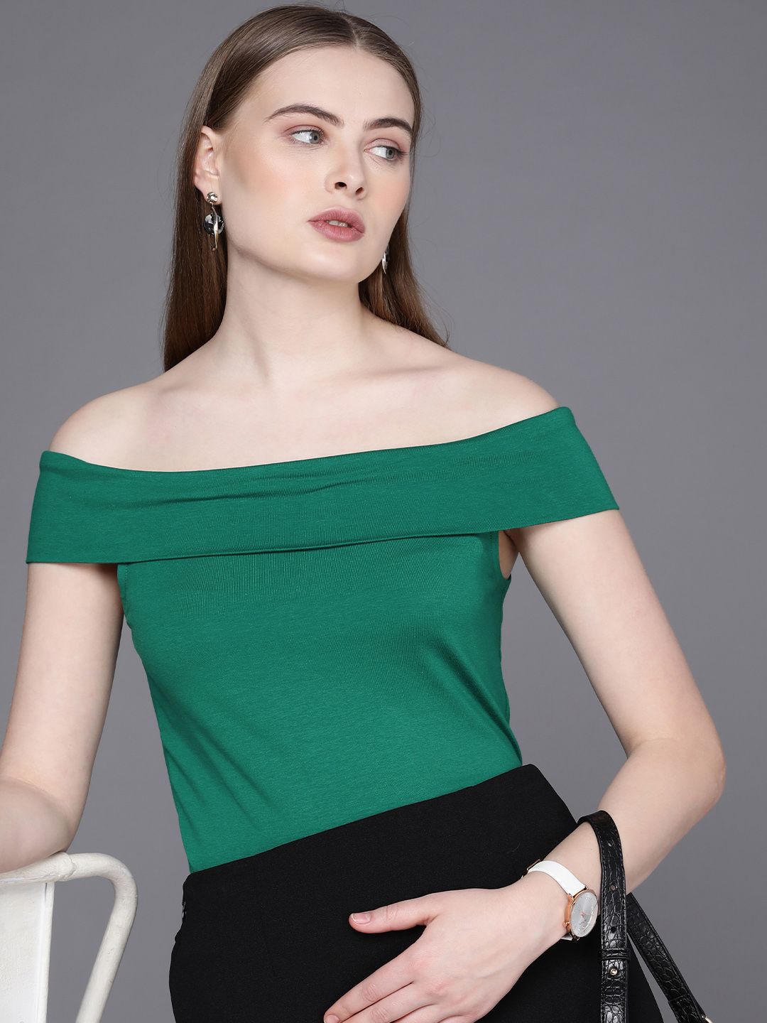 Kenneth Cole Solid Knitted Off-Shoulder Bardot Top Price in India