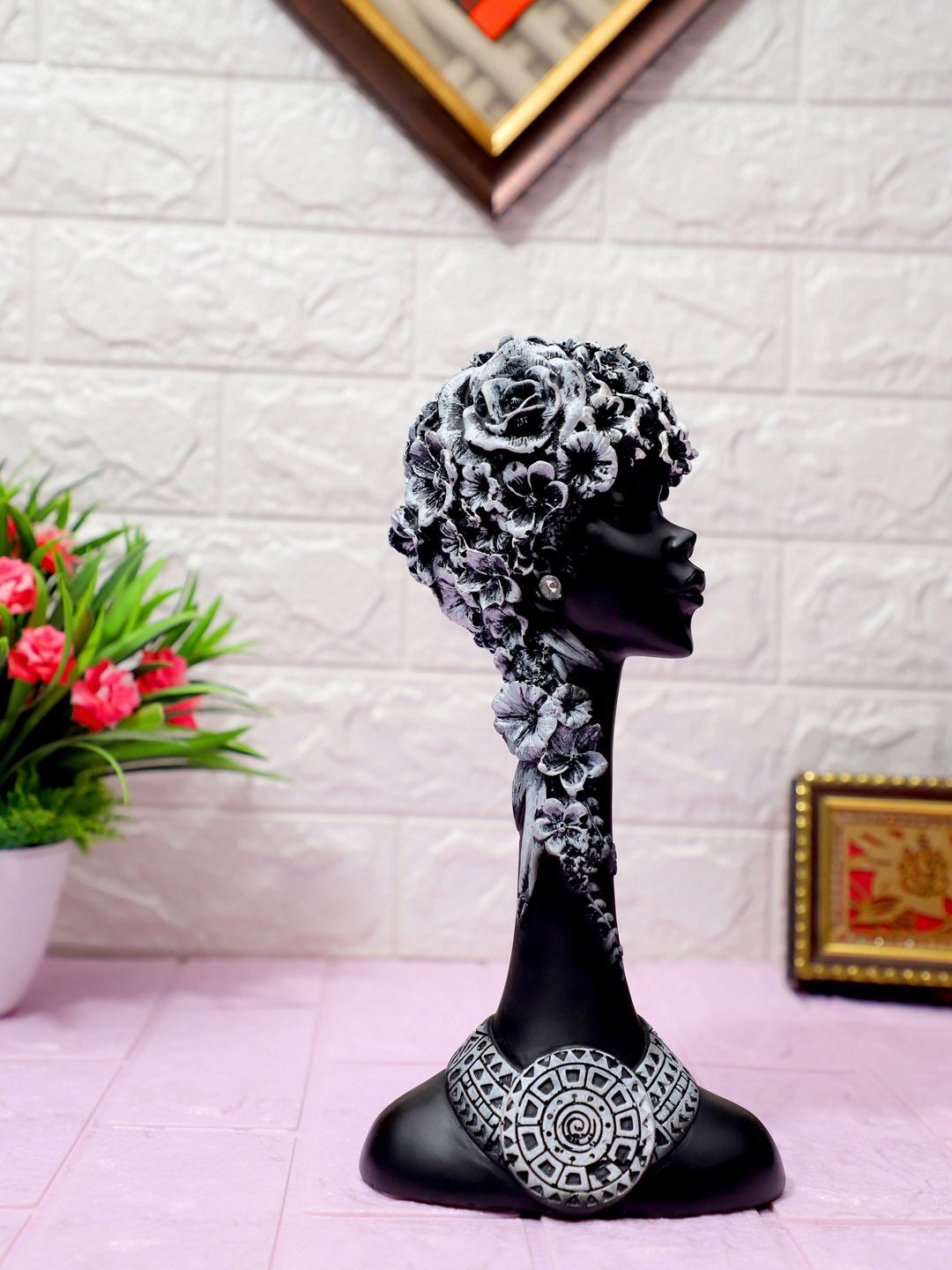 FASHIYANOO Black Doll Statue Showpieces Price in India