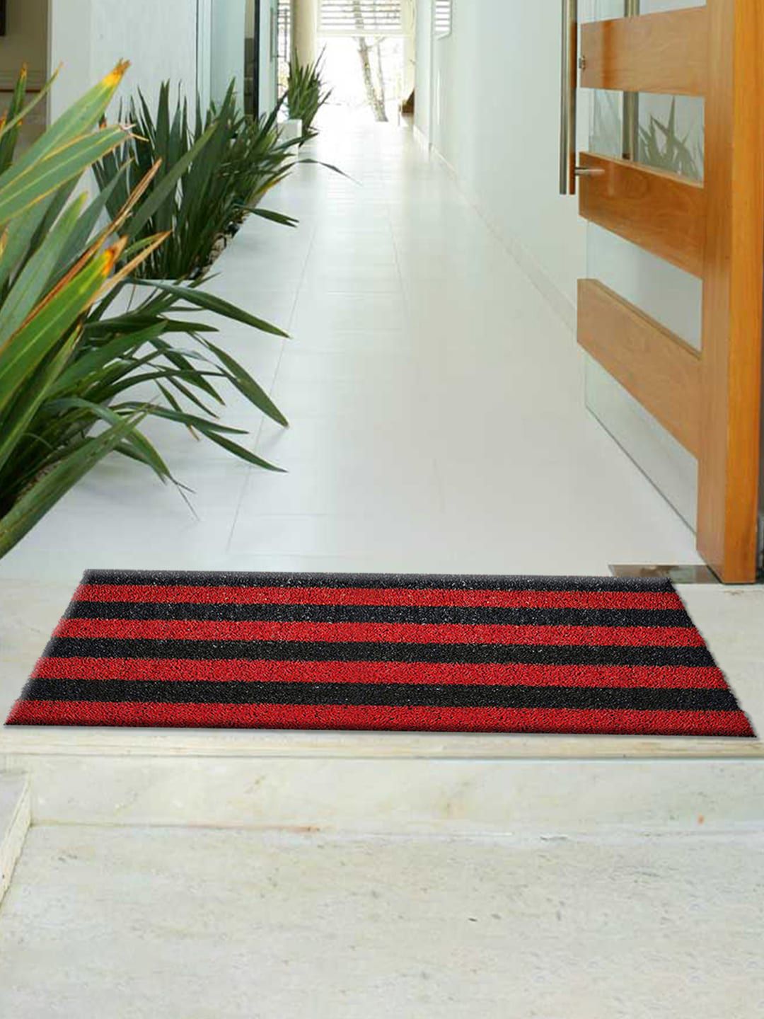 Kuber Industries Red & Black Striped Anti-Skid Doormat Price in India