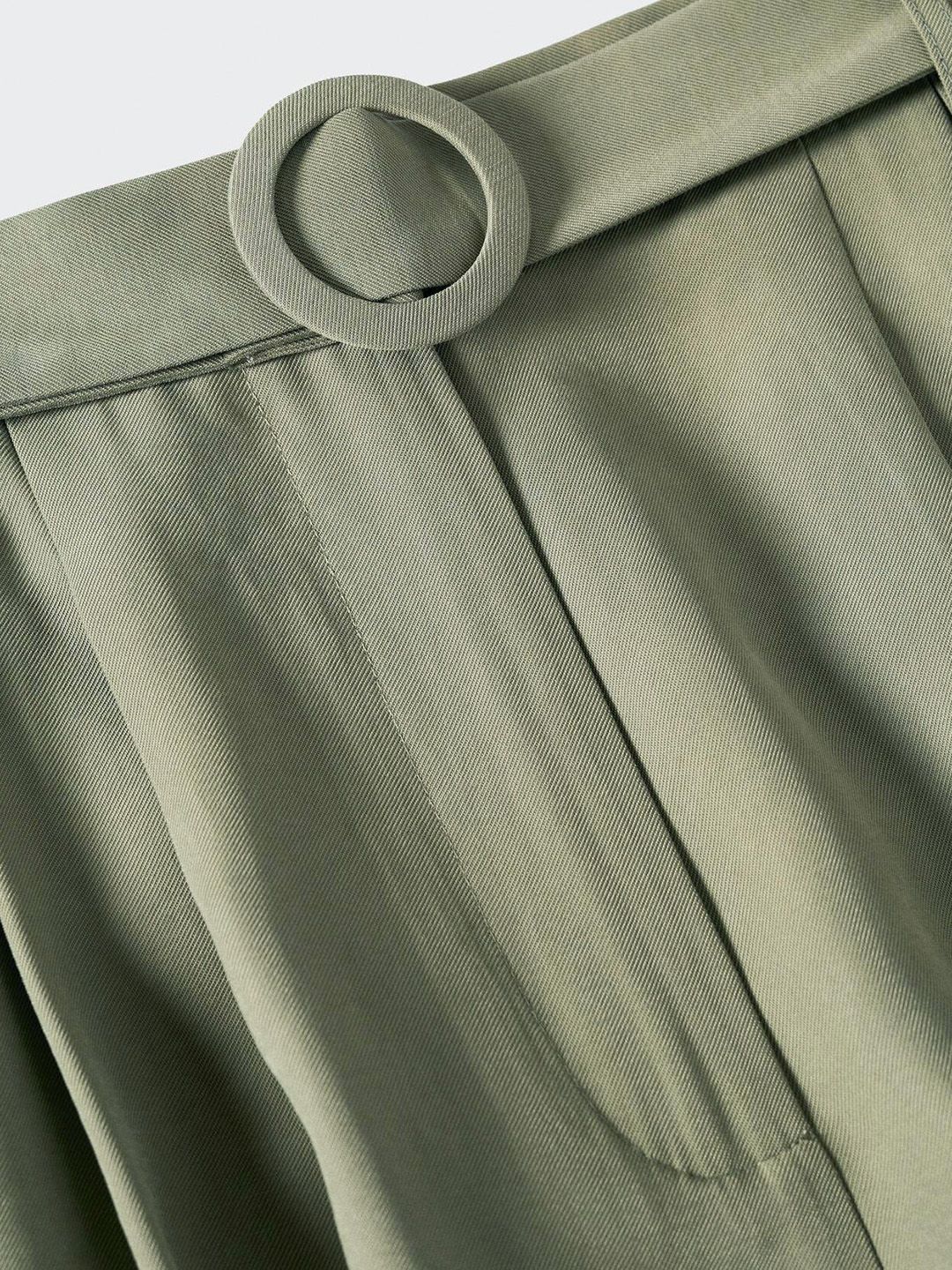 Olive Green Solid High-Rise Shorts with a Belt