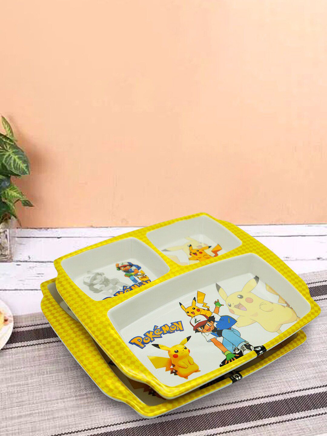 Gallery99 Yellow & White 4 Pieces Printed Melamine Glossy Plates Price in India