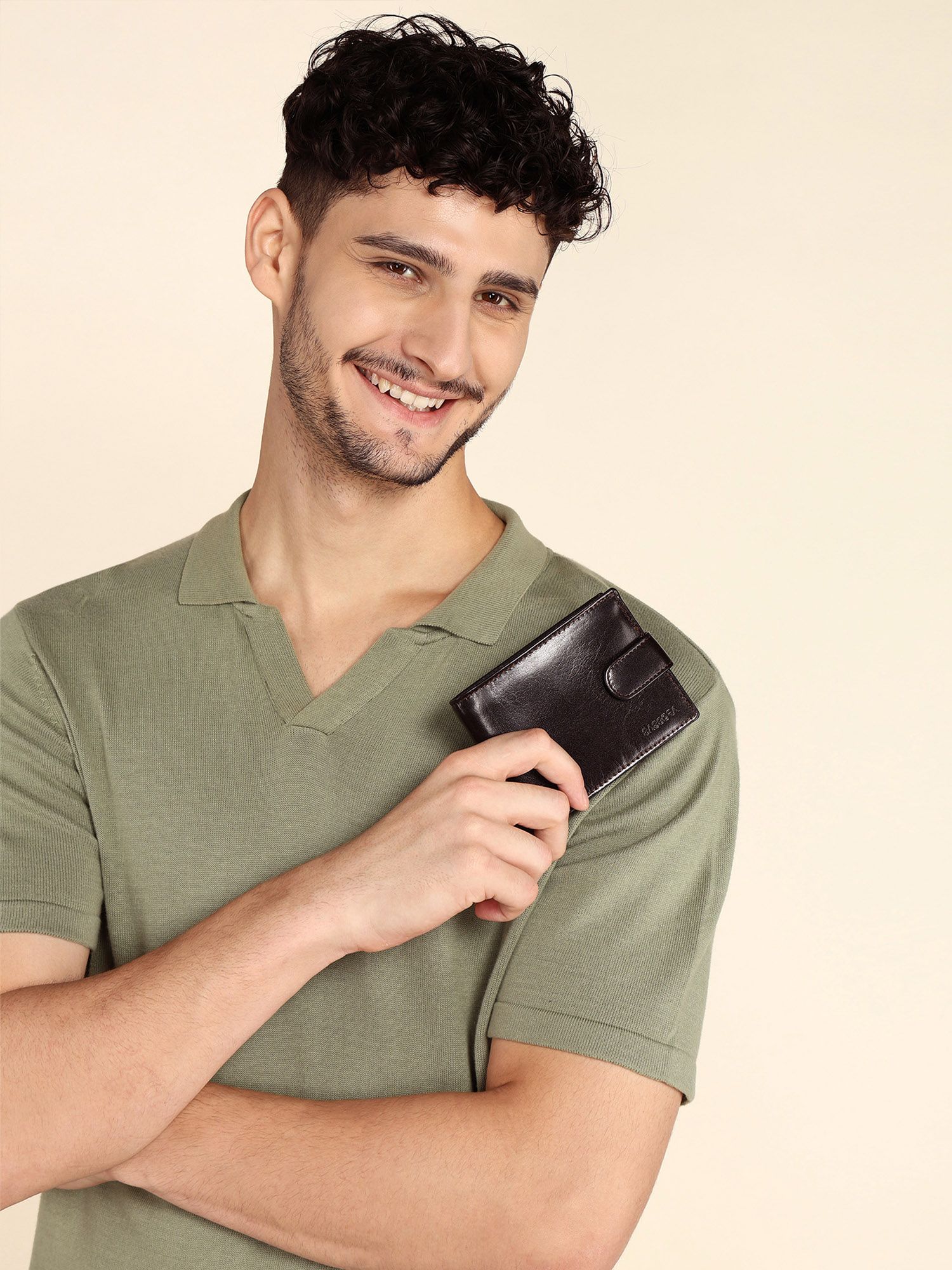 Sassora Unisex Brown Leather Two Fold Wallet