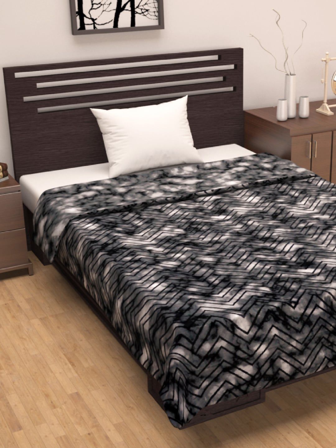 Divine Casa White & Grey Mild Winter 120 GSM Single Bed Dohar Price in India