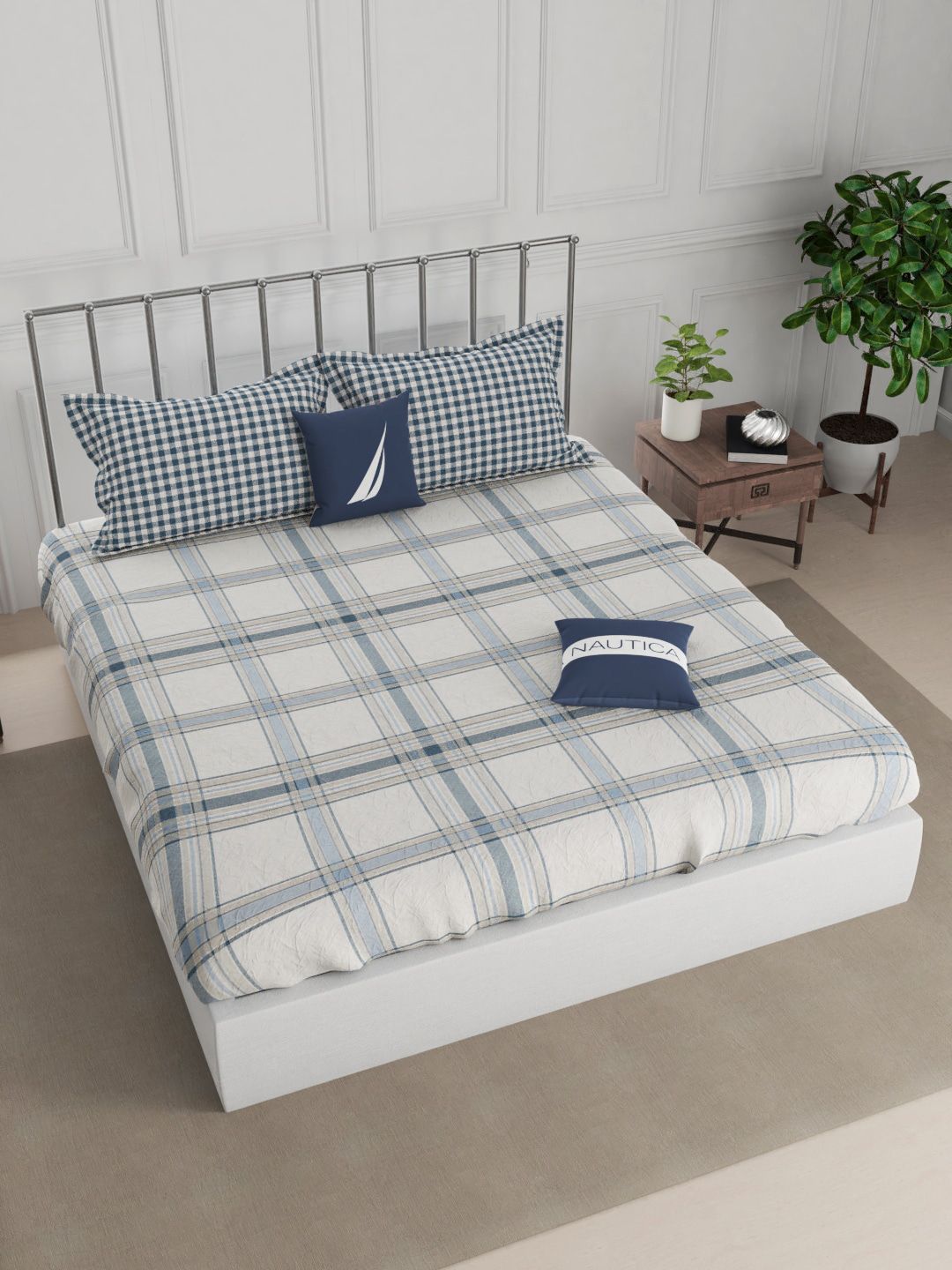 Nautica White & Green Geometric 210 TC King Bedsheet with 2 Pillow Covers Price in India