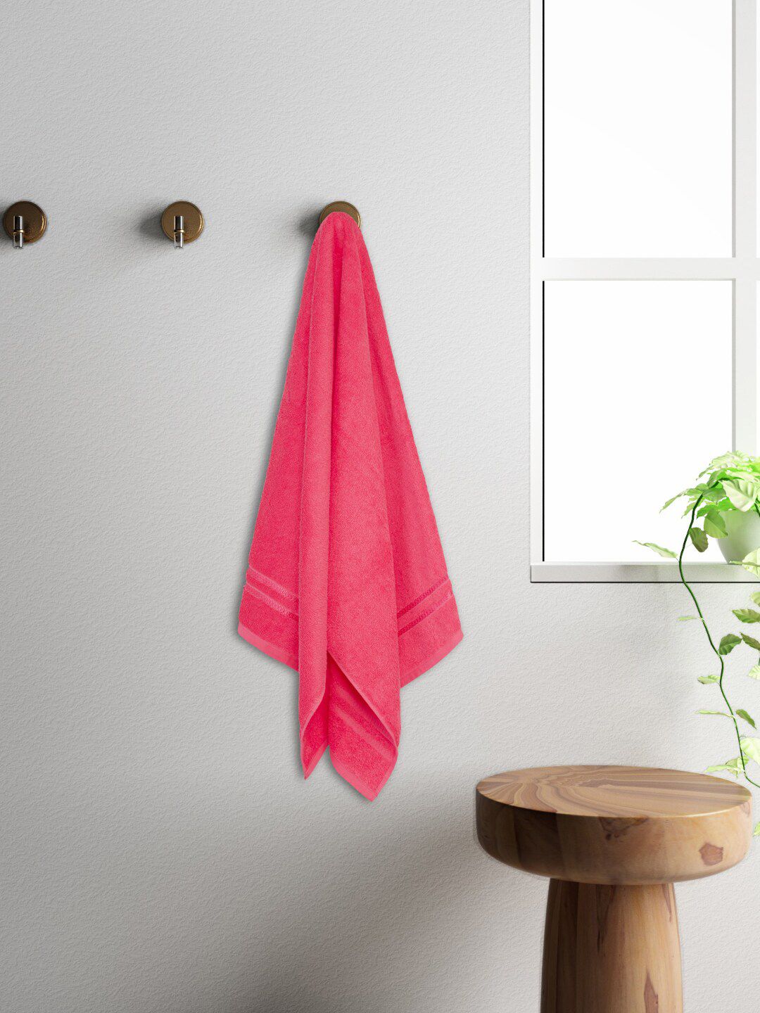 Welspun Pink Solid 380 GSM Cotton Bath Towels Price in India