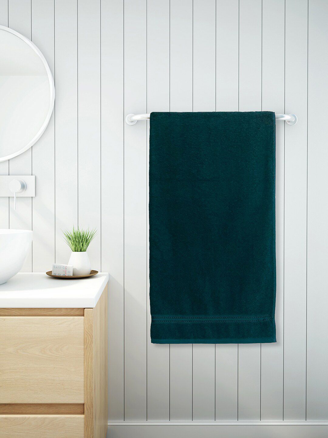 Welspun Teal Blue Solid Pure Cotton 380 GSM Anti Bacterial Bath Towel Price in India