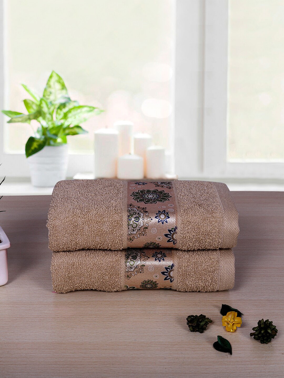 RANGOLI Set of 2 Beige & Black Printed Pure Cotton 450 GSM Towel Set Price in India
