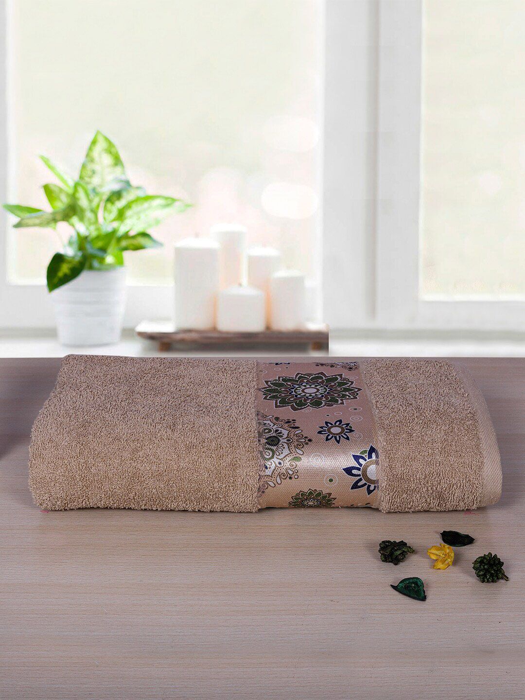 RANGOLI Beige Solid Cotton 450GSM Bath Towels Price in India