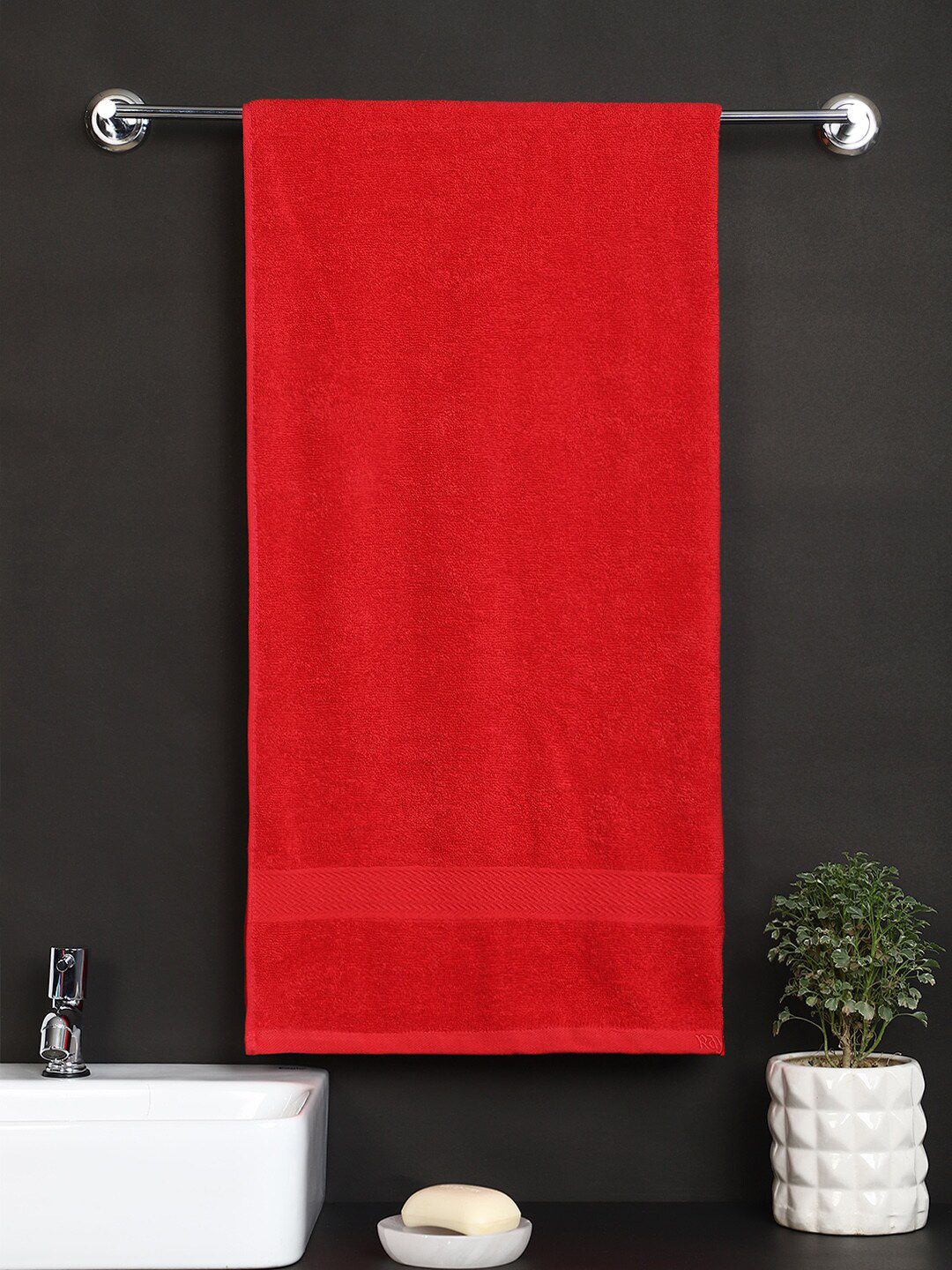 Raymond Home Red Solid Cotton 380 Gsm Bath Towels Price in India