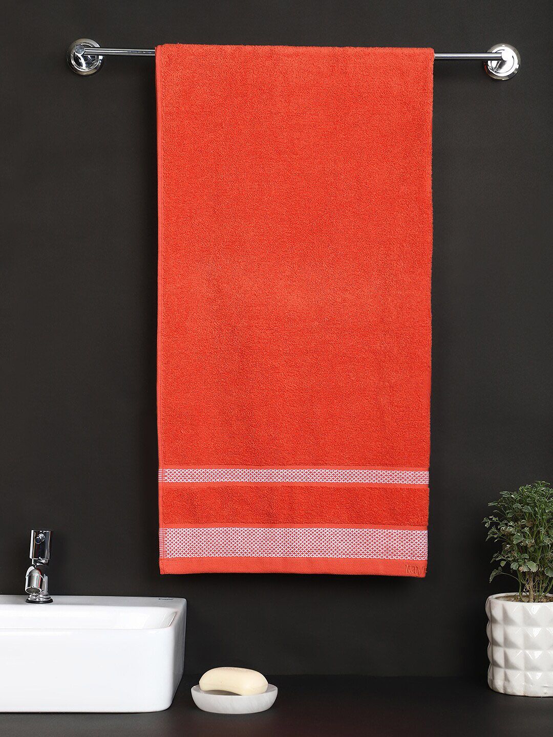 Raymond Home Unisex Orange Solid 380 GSM Pure Cotton Bath Towels Price in India
