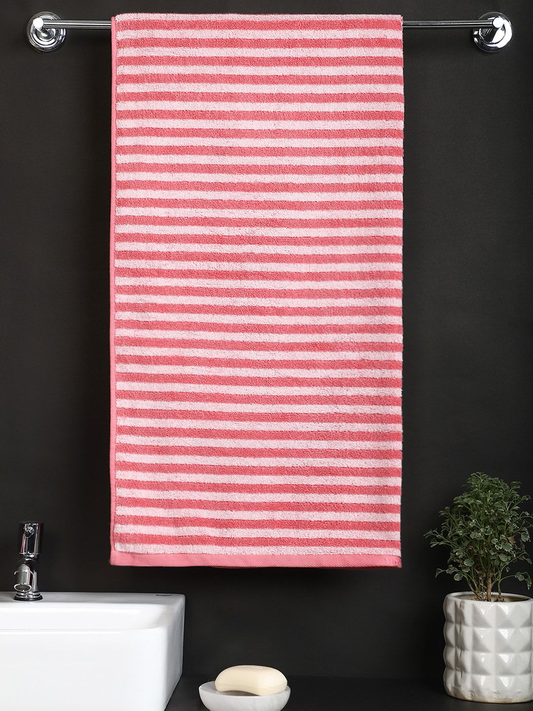Raymond Home Unisex White & Peach Coloured Striped 500 GSM Cotton Bath Towels Price in India