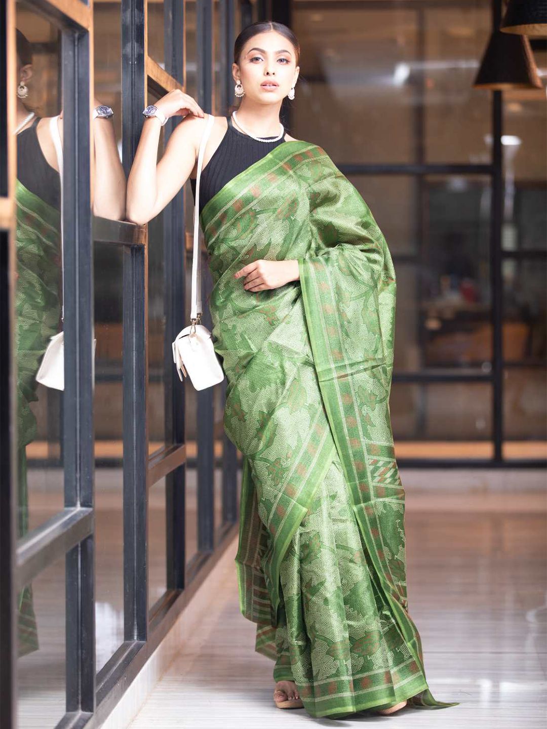 KARAGIRI Green & Brown Floral Silk Blend Saree Price in India