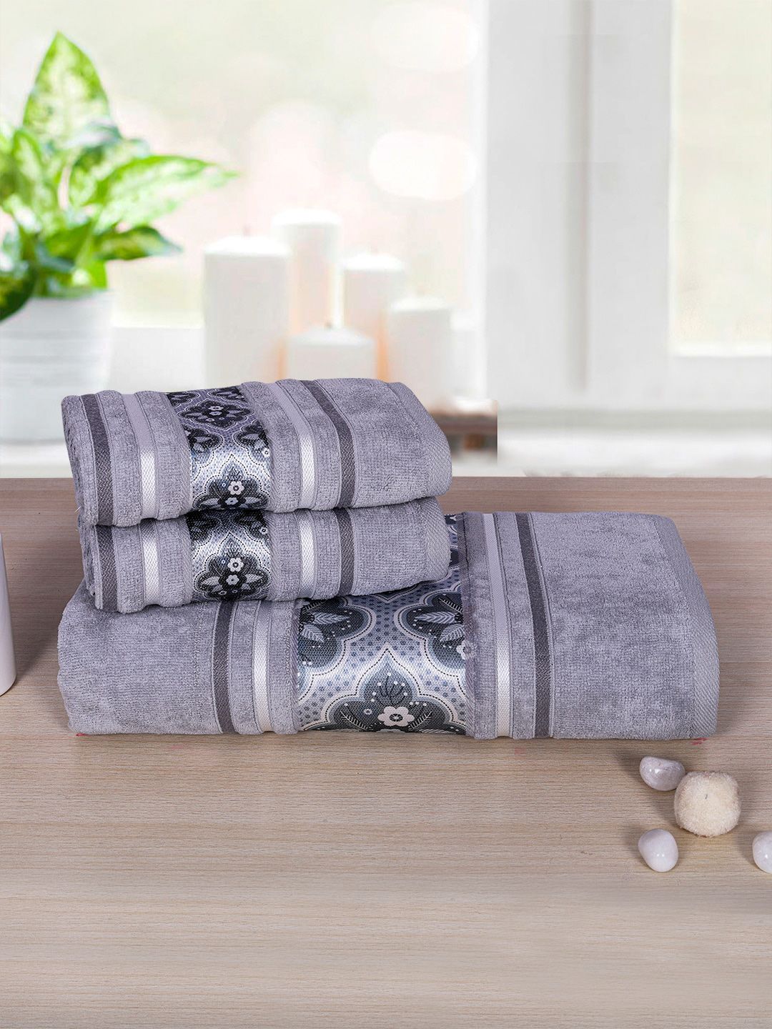 RANGOLI Set Of 3 Grey & Black Printed 450 GSM Pure Cotton Towel Set Price in India