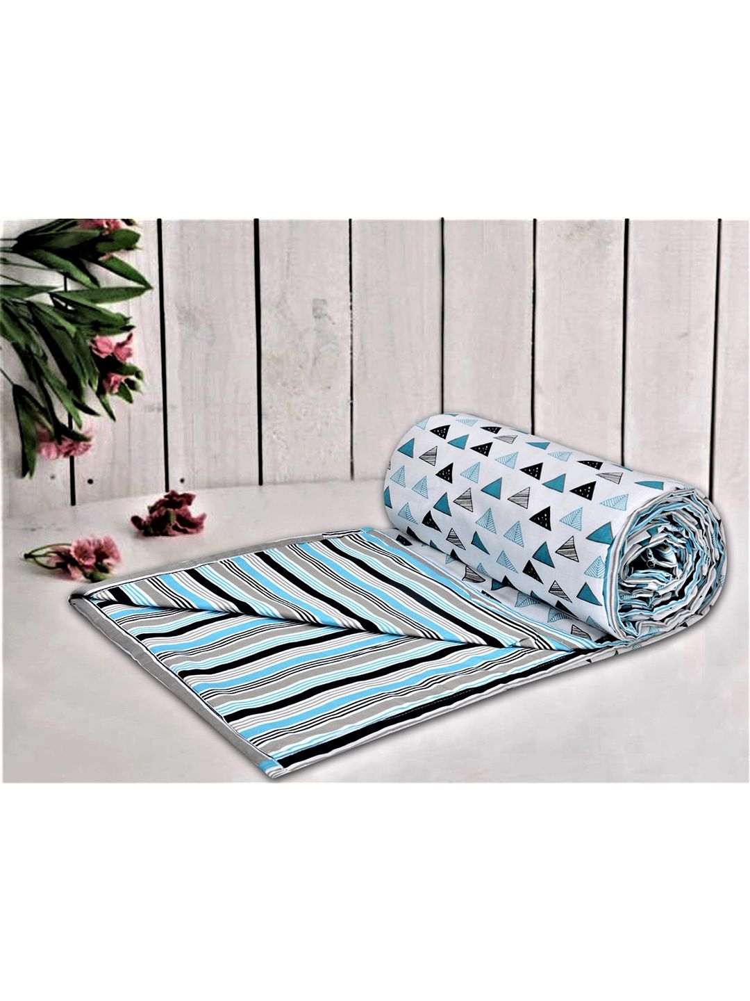 Trance Home Linen Blue & Off White Geometric AC Room 210 GSM Single Bed Dohar Price in India