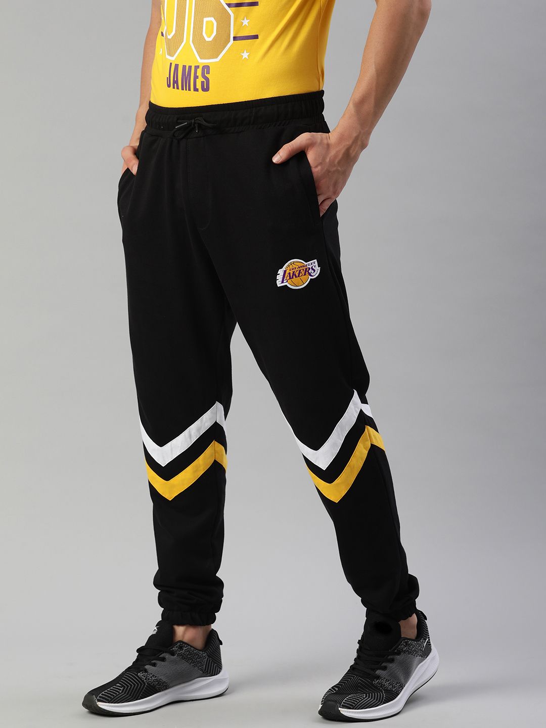 NBA Men Black Los Angeles Lakers Contrast Striped Joggers