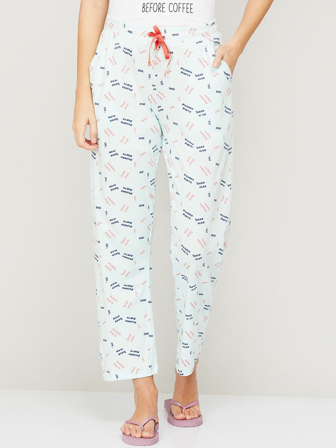 Ginger by Lifestyle Women White & Blue Printed Pure Cotton Lounge Pants Price in India