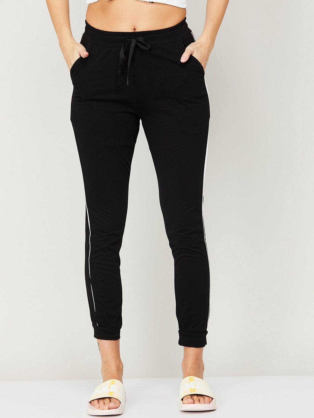 Ginger by Lifestyle Women Black Solid Cotton Lounge Pant Price in India