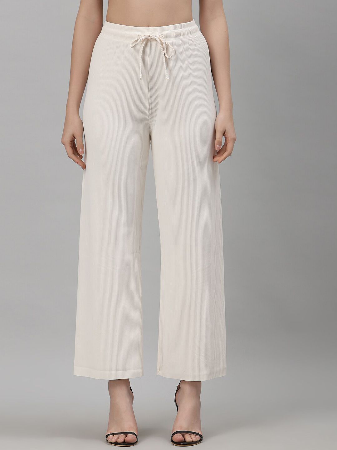 NEUDIS Women White Solid Ribbed Cotton Lounge Pant Price in India