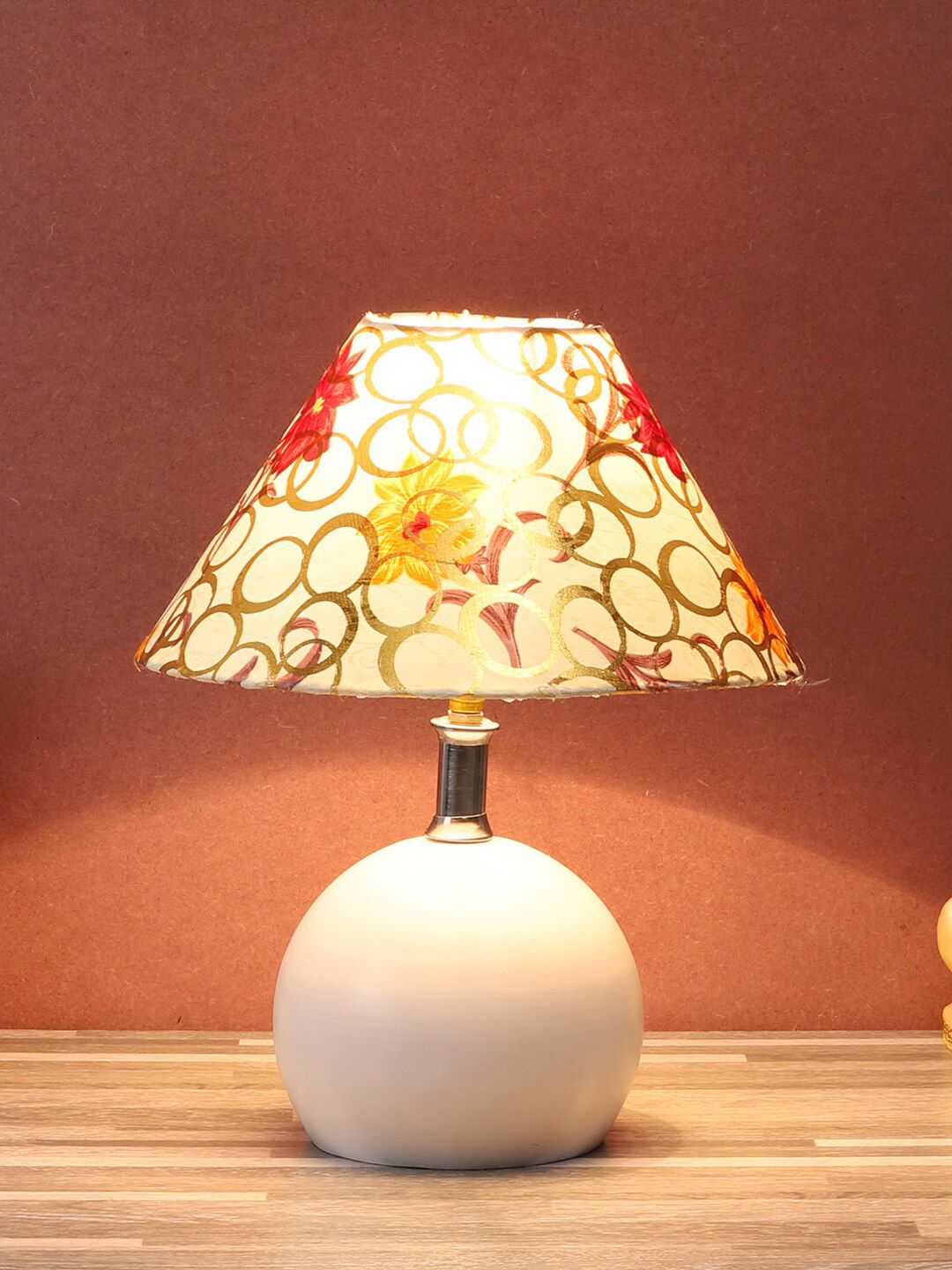 foziq White & Red Printed Table Lamps With Shade Price in India