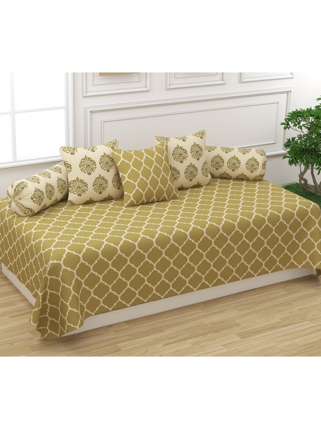 Trance Home Linen Set Of 6 Green Printed Pure Cotton 200 TC Diwan Set Price in India