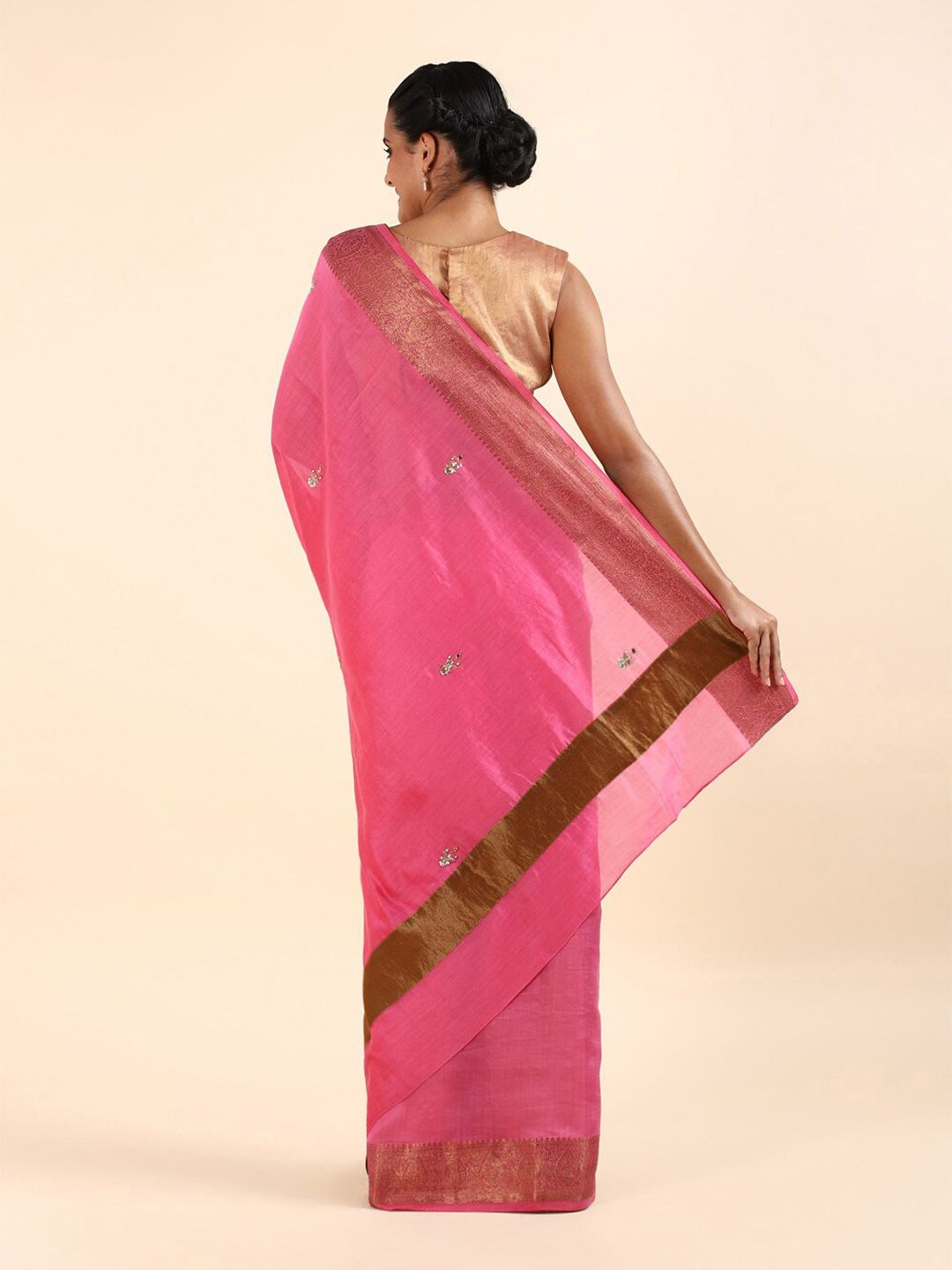 Taneira Women Pink & Gold-Toned Embellished Beads and Stones Silk Cotton Saree Price in India