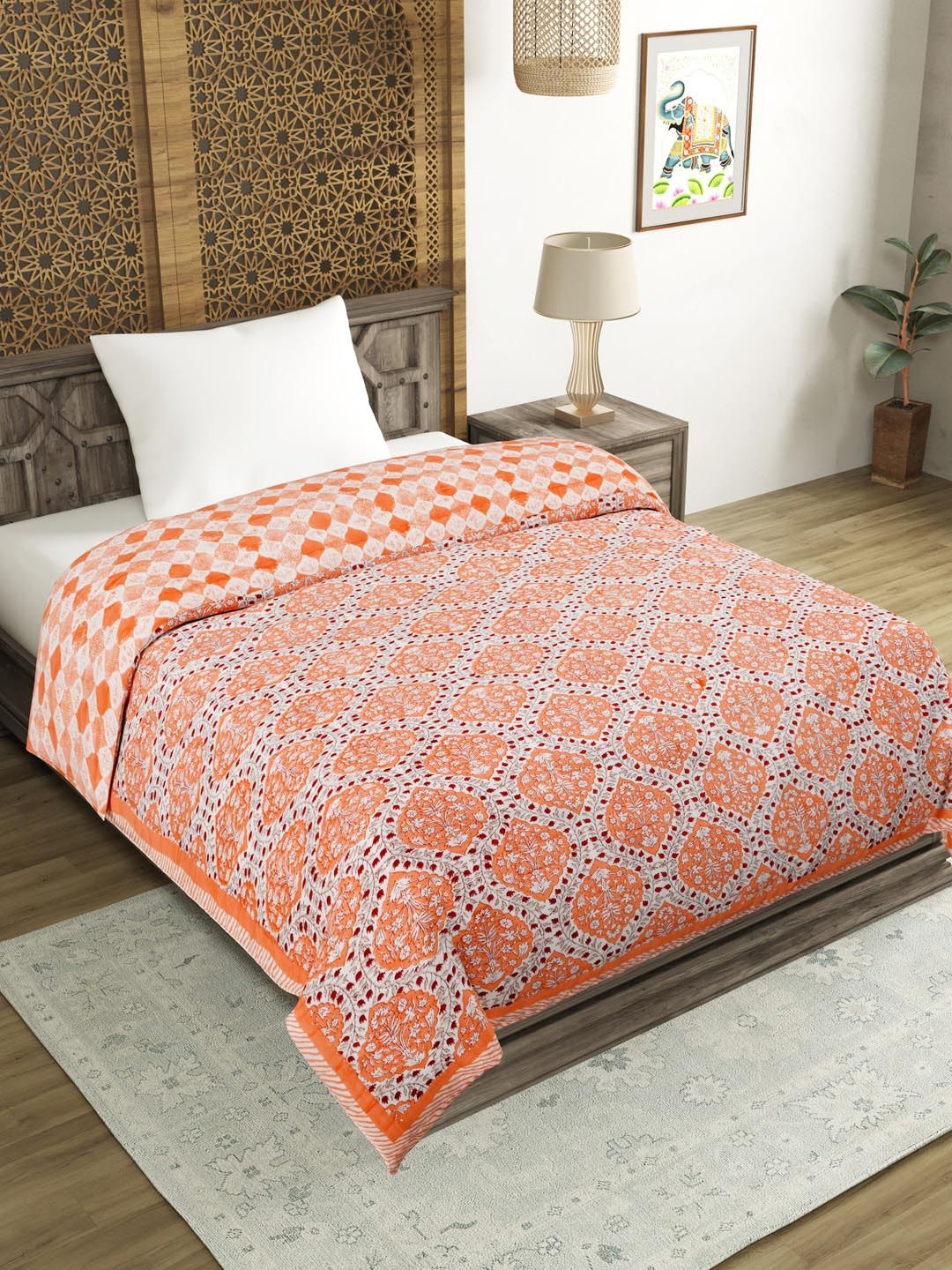 BLOCKS OF INDIA Adults Peach & White Ethnic Motifs Mild Winter 350 GSM Quilt Single Bed Price in India
