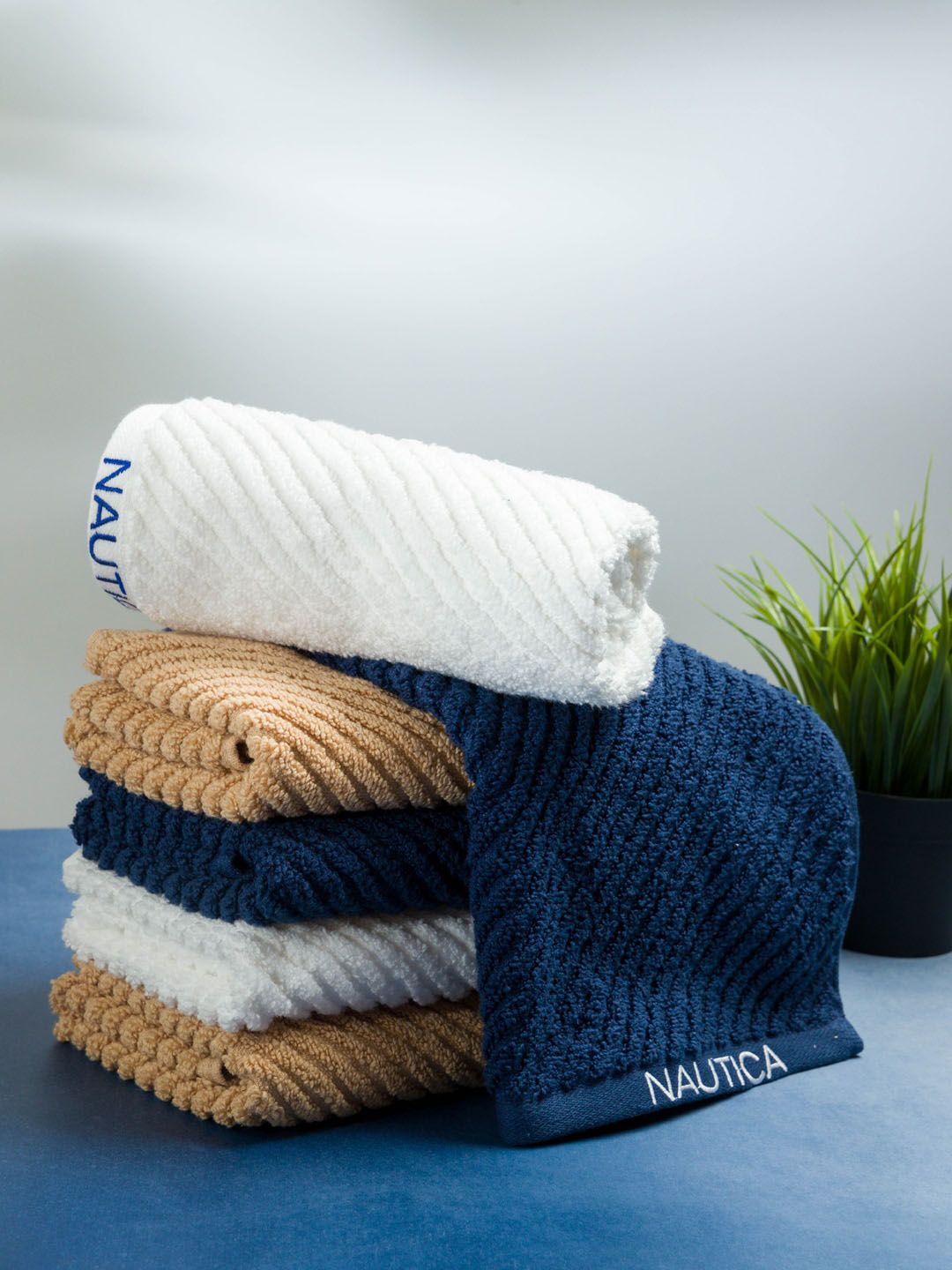 Nautica Set Of 6 Solid 500 GSM Pure Cotton Hand Towels Price in India