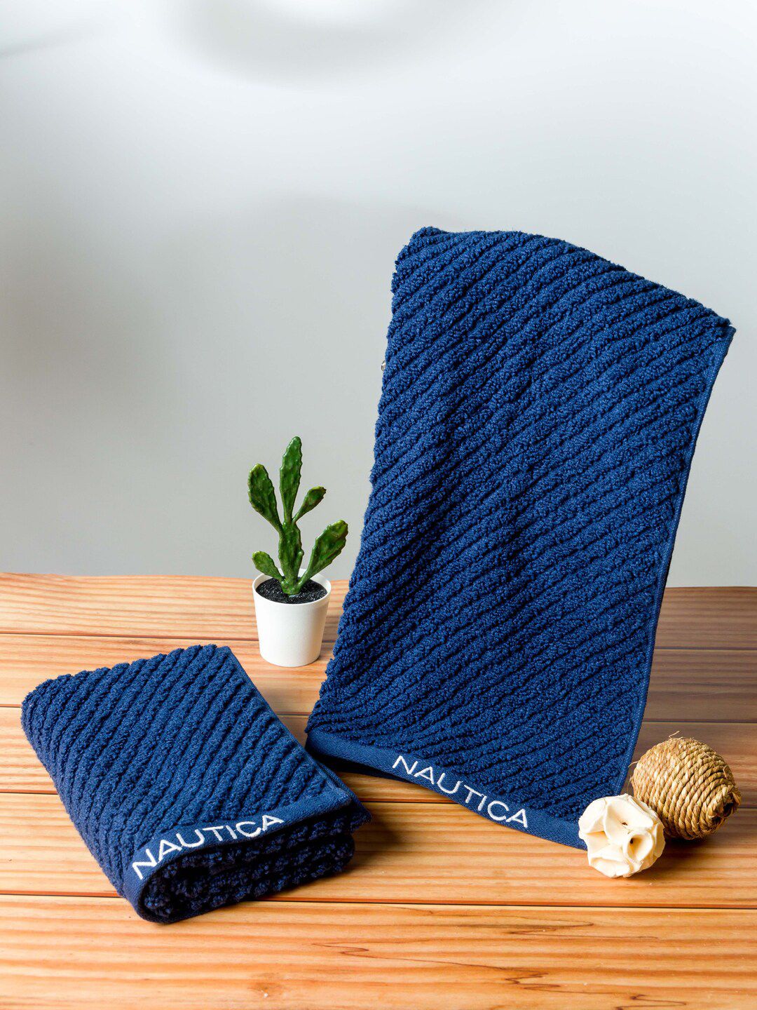 Nautica Set Of 2 Navy Blue Solid Pure Cotton 600 GSM Hand Towels Price in India