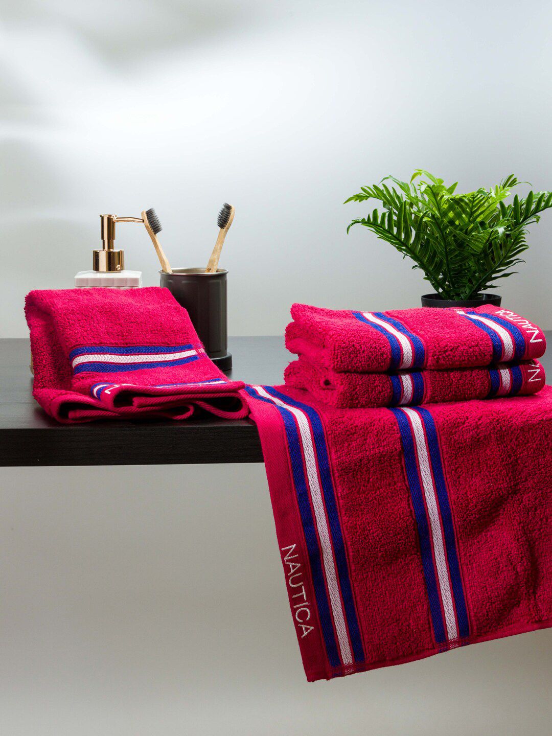 Nautica Set of 4 Solid Pure Cotton Hand Towels Price in India