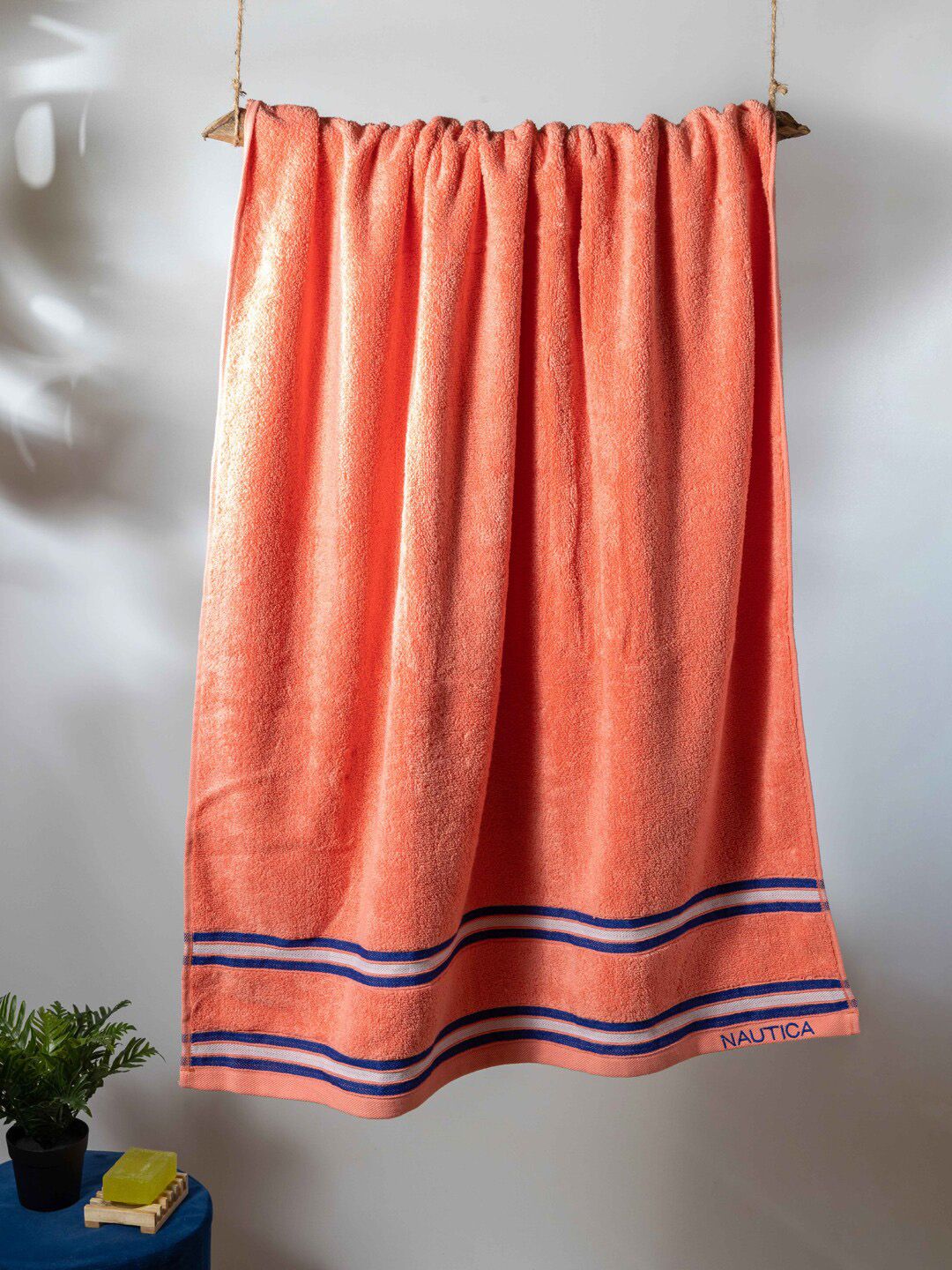 Nautica Coral Solid 500 GSM Pure Cotton Hand Towels Price in India