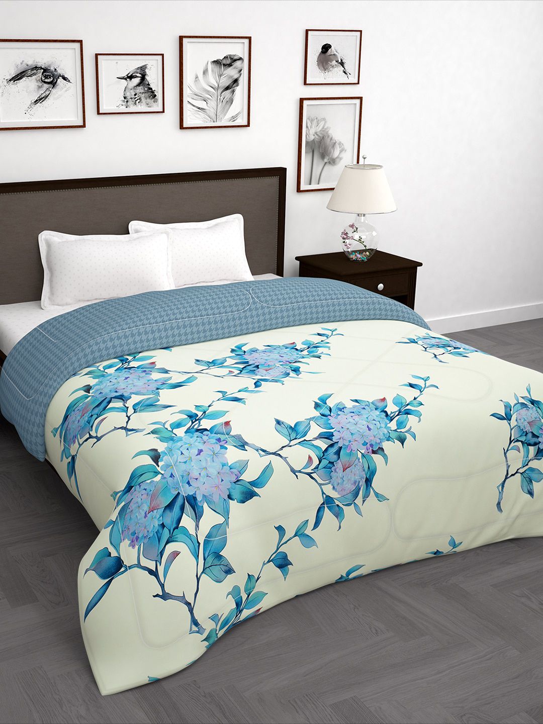 Story@home Cream-Coloured & Blue Floral AC Room Double Bed Comforter Price in India
