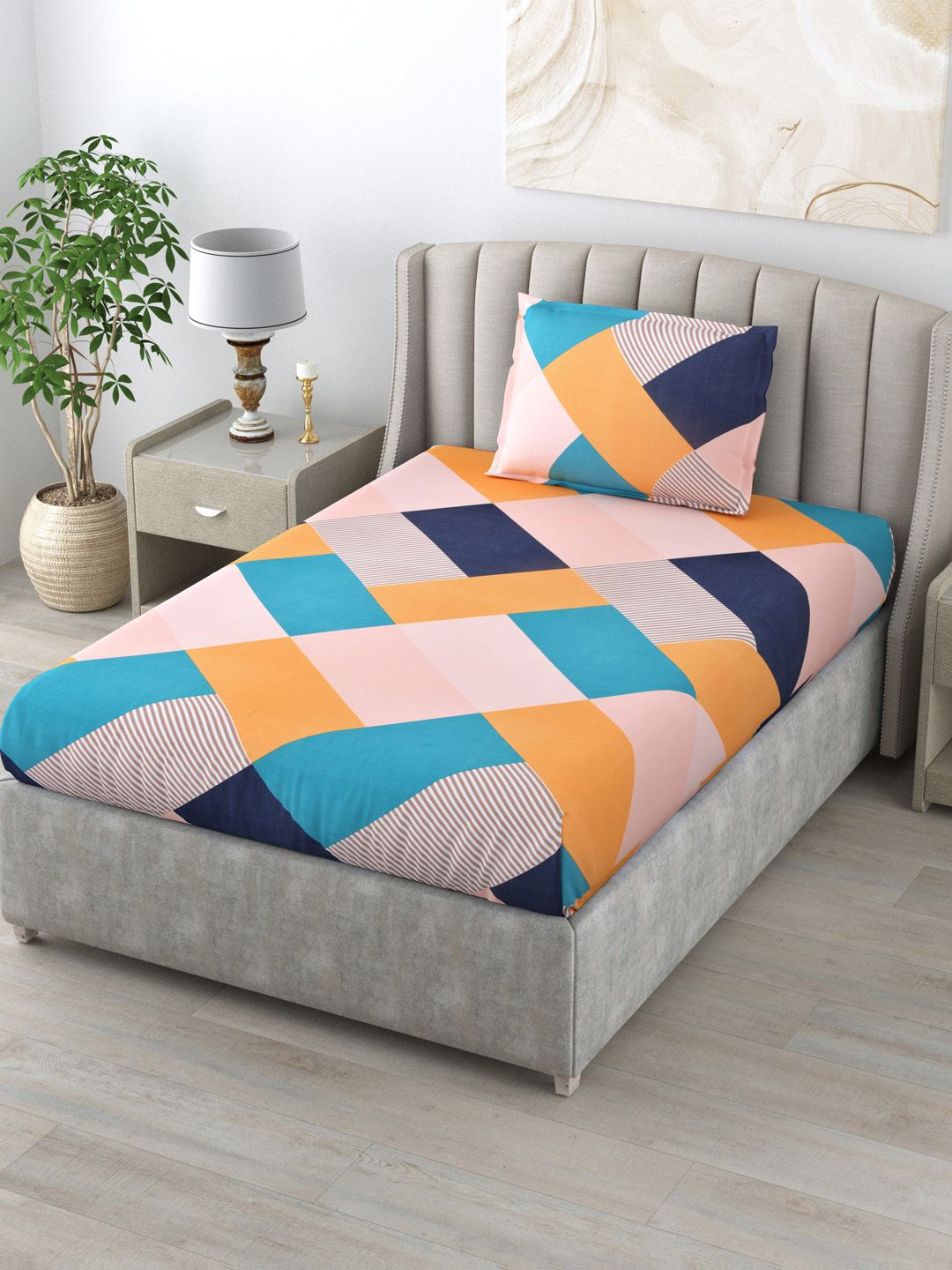 Salona Bichona Unisex Multicolored Bedsheets Price in India