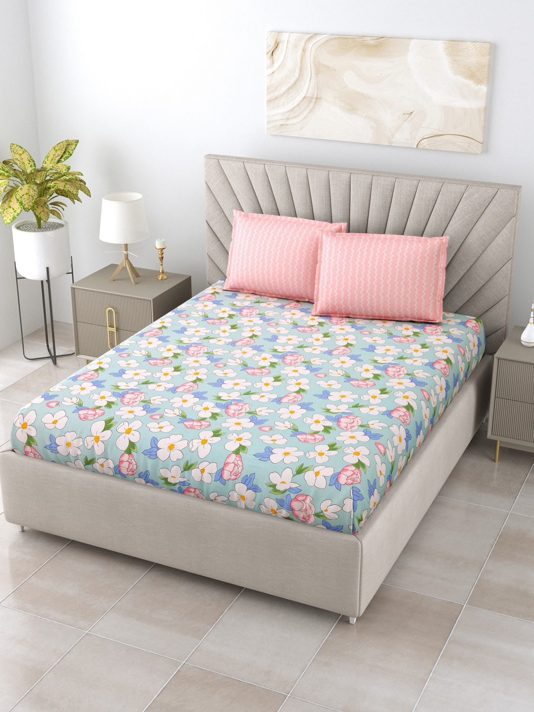 Salona Bichona Printed 144 TC Double Bedsheet with 2 Pillow Covers Price in India