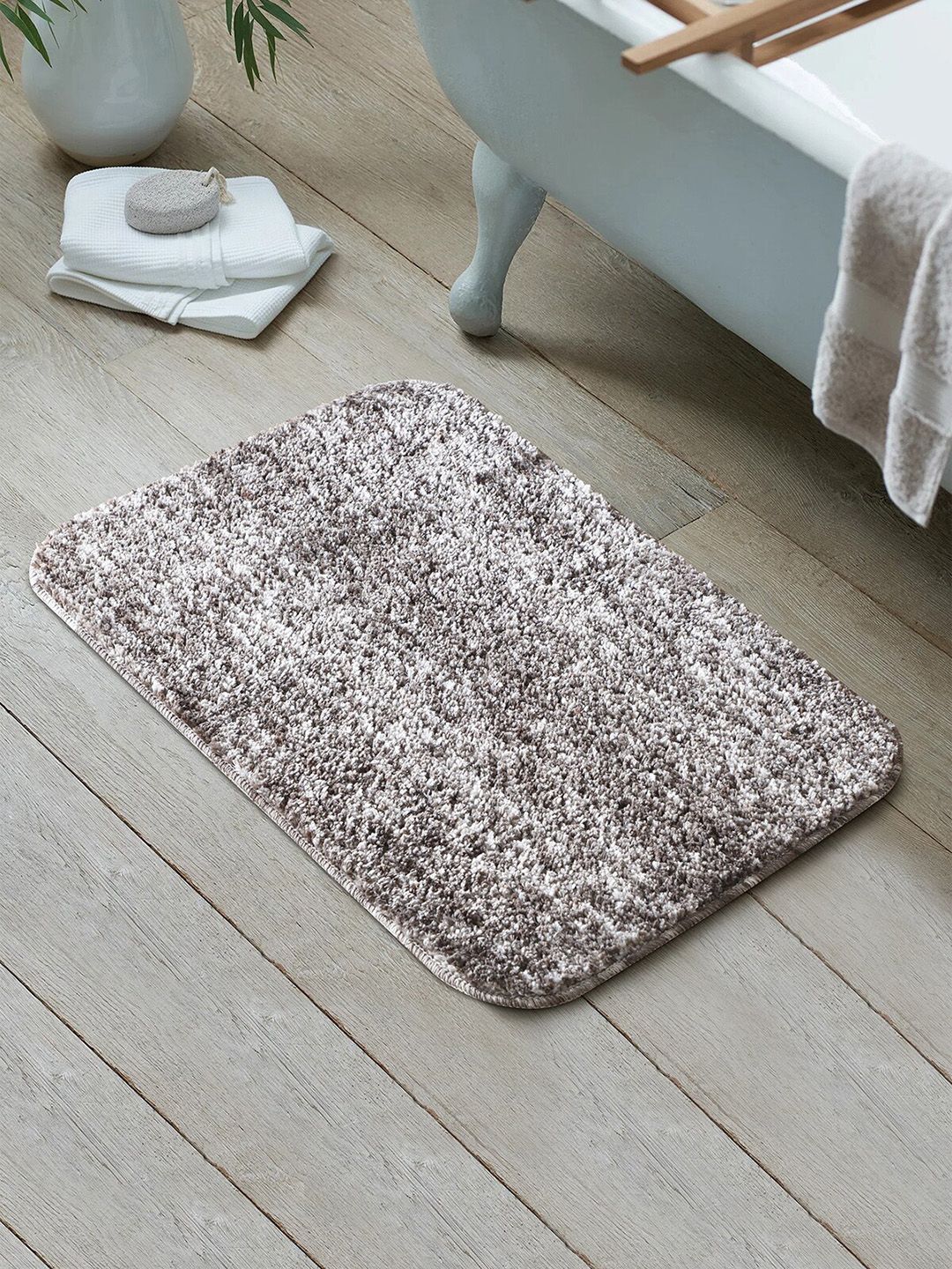 OBSESSIONS Taupe Solid GSM 1300 Bath Rug Price in India
