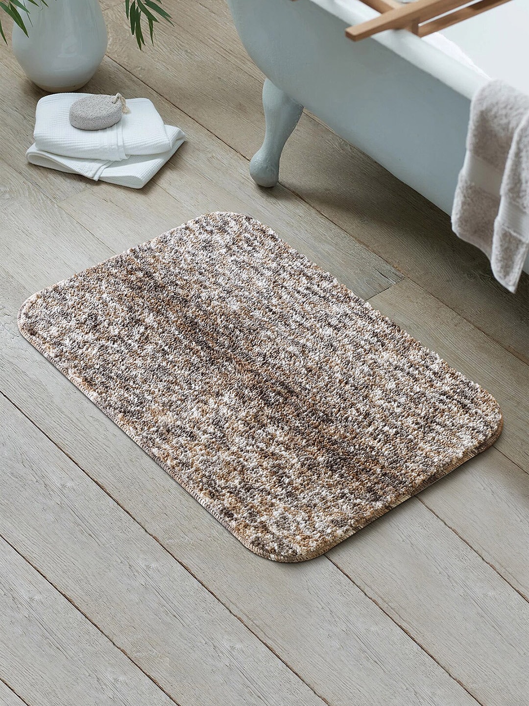 OBSESSIONS Gold & White Solid 1300 GSM Bath Rug Price in India
