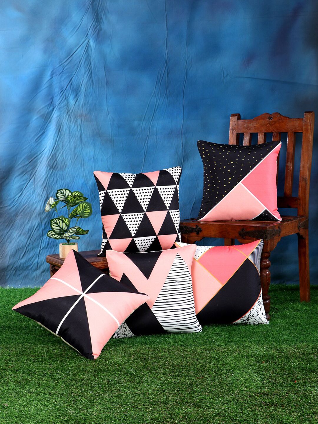 SOKNACK Multicolor Set of 5 Geometric Square Cushion Covers Price in India