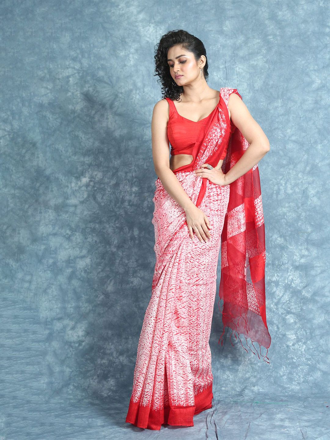 Arhi White & Red Pure Silk Woven Design Saree Price in India