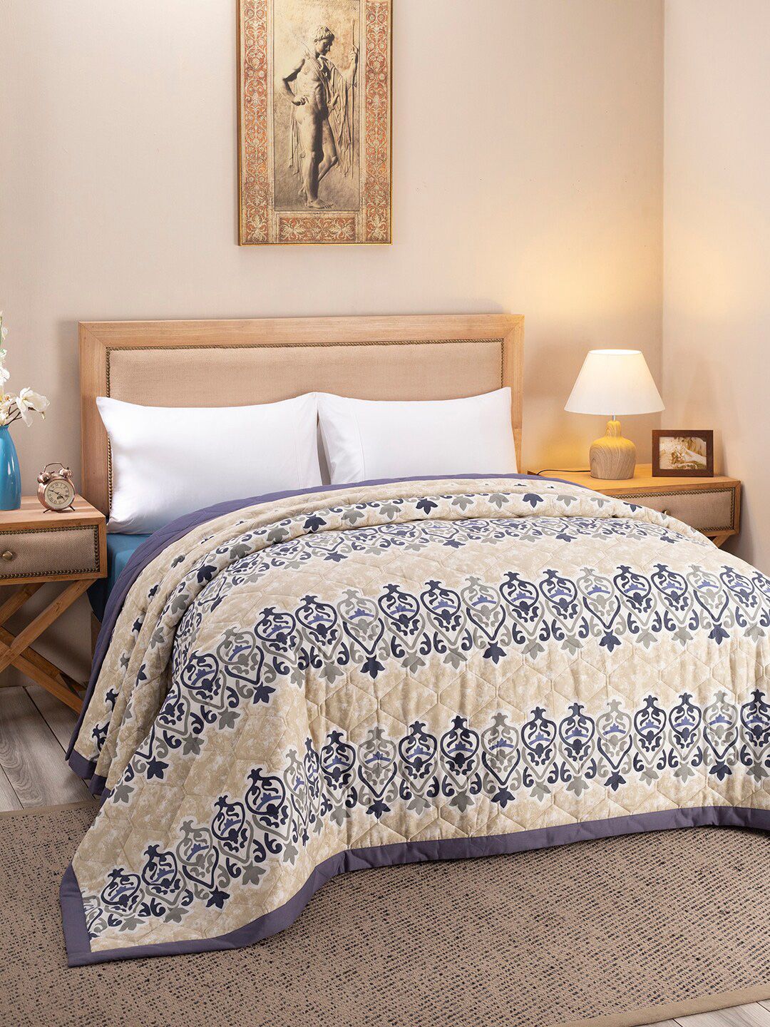 MASPAR Beige & Blue Floral Heavy Winter 300 GSM Double Bed Quilt Price in India