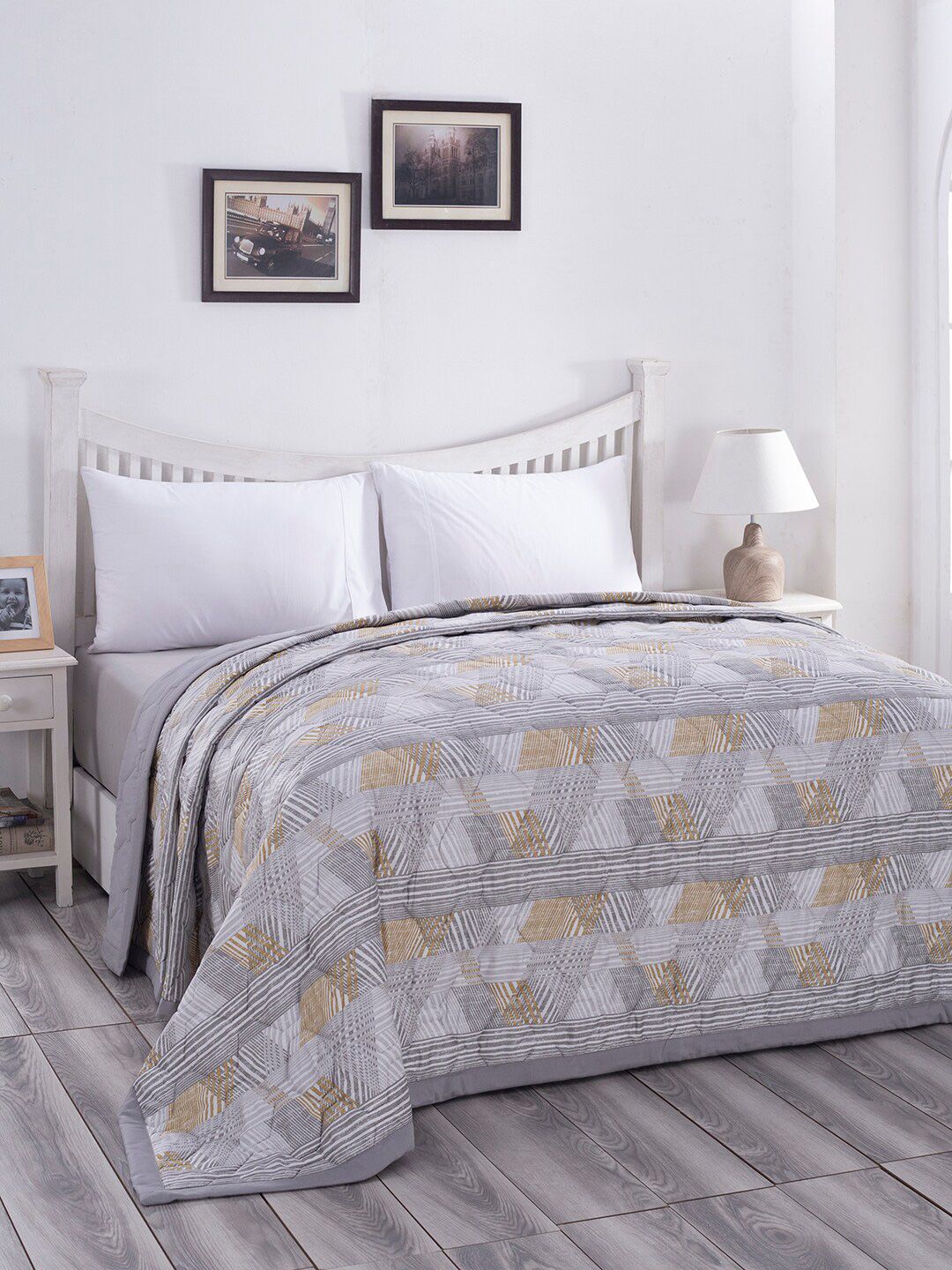 MASPAR Grey & Beige Geometric AC Room 120 GSM Double Bed Quilt Price in India