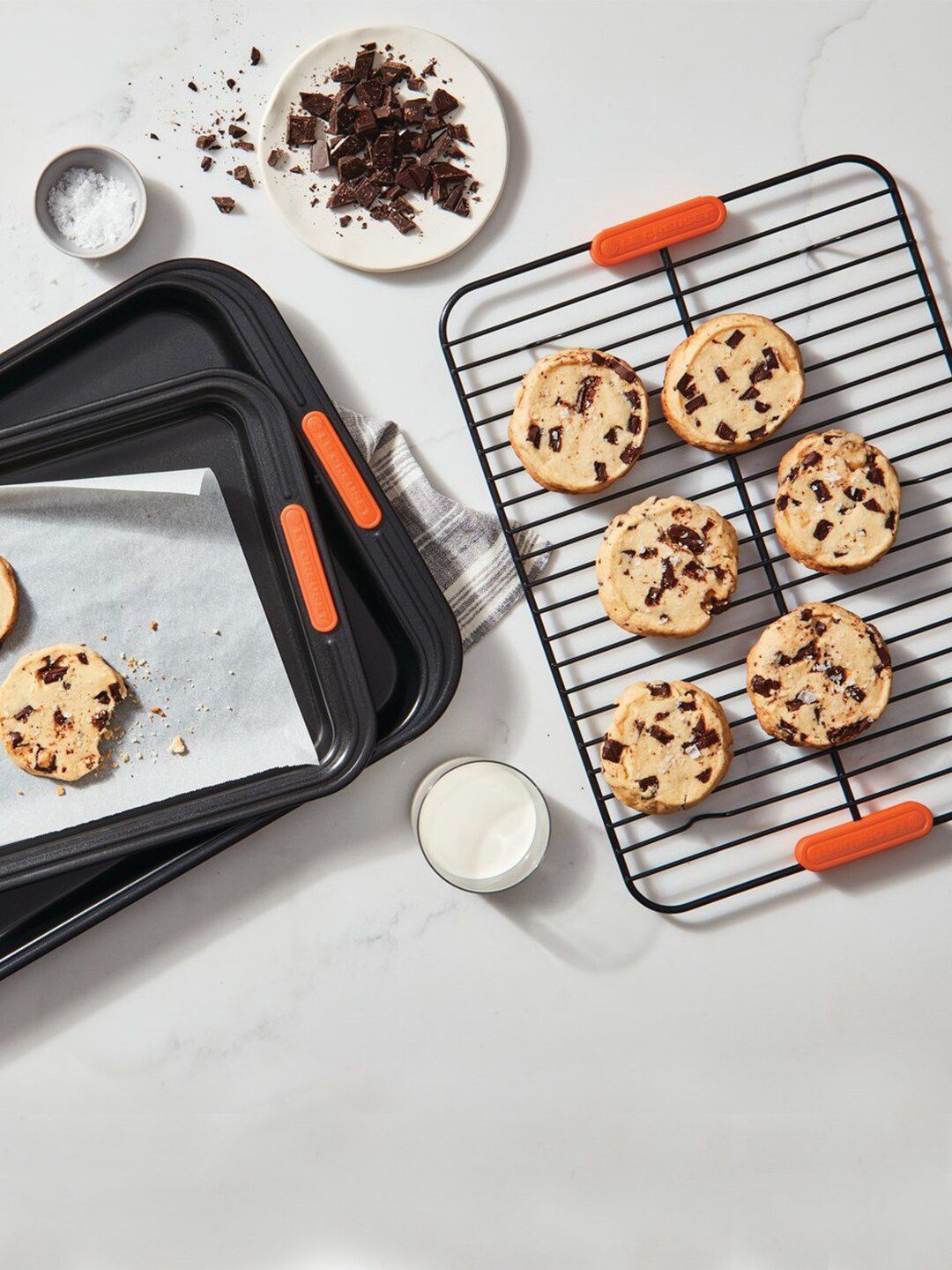 LE CREUSET Black Solid Non-Stick Cooling Rack Price in India