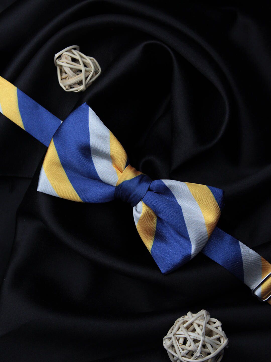 PELUCHE Unisex Blue & Yellow Striped Bow Tie