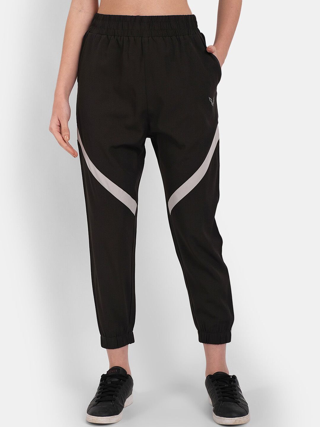 MKKO Women Black Solid Regular-Fit Training & Gym Jogger Track Pants Price in India