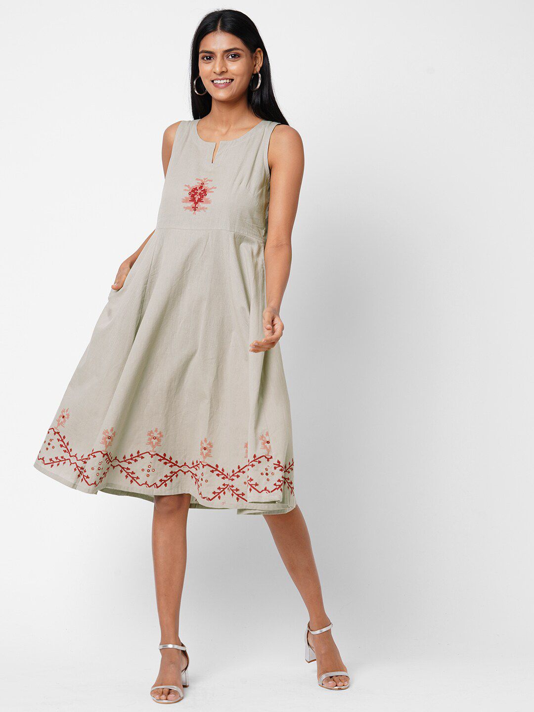 KAMI KUBI Grey Floral Cotton Midi Dress Price in India