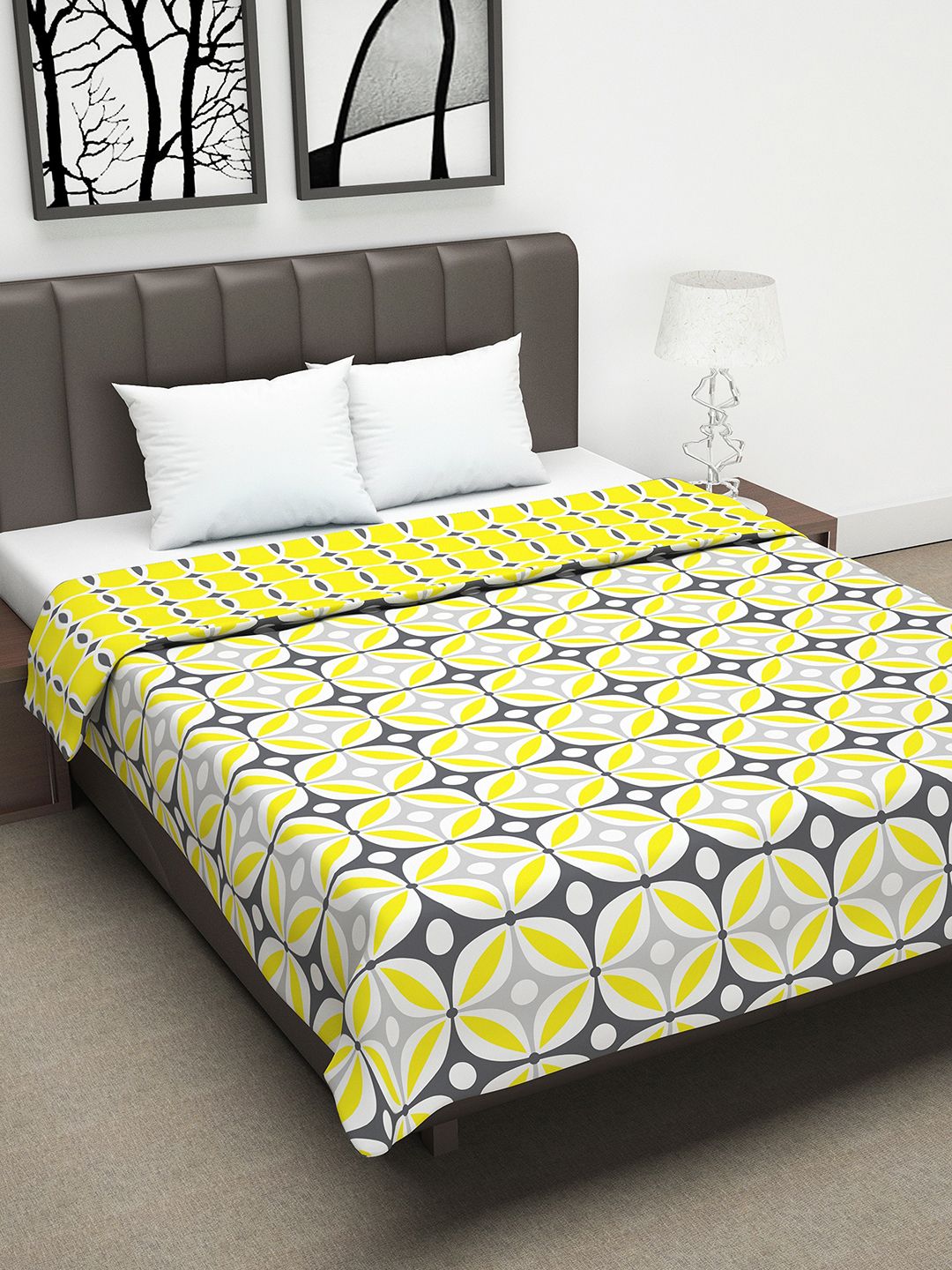 Divine Casa Yellow & Blue Geometric AC Room 120 GSM Double Bed Dohar Price in India
