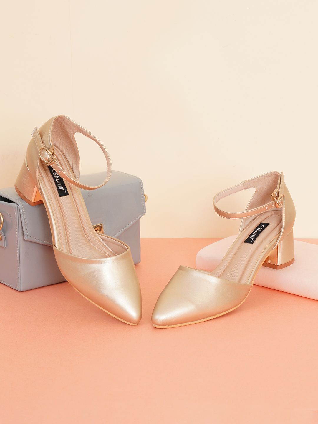 Sherrif Shoes Gold-Toned Party Block Mules