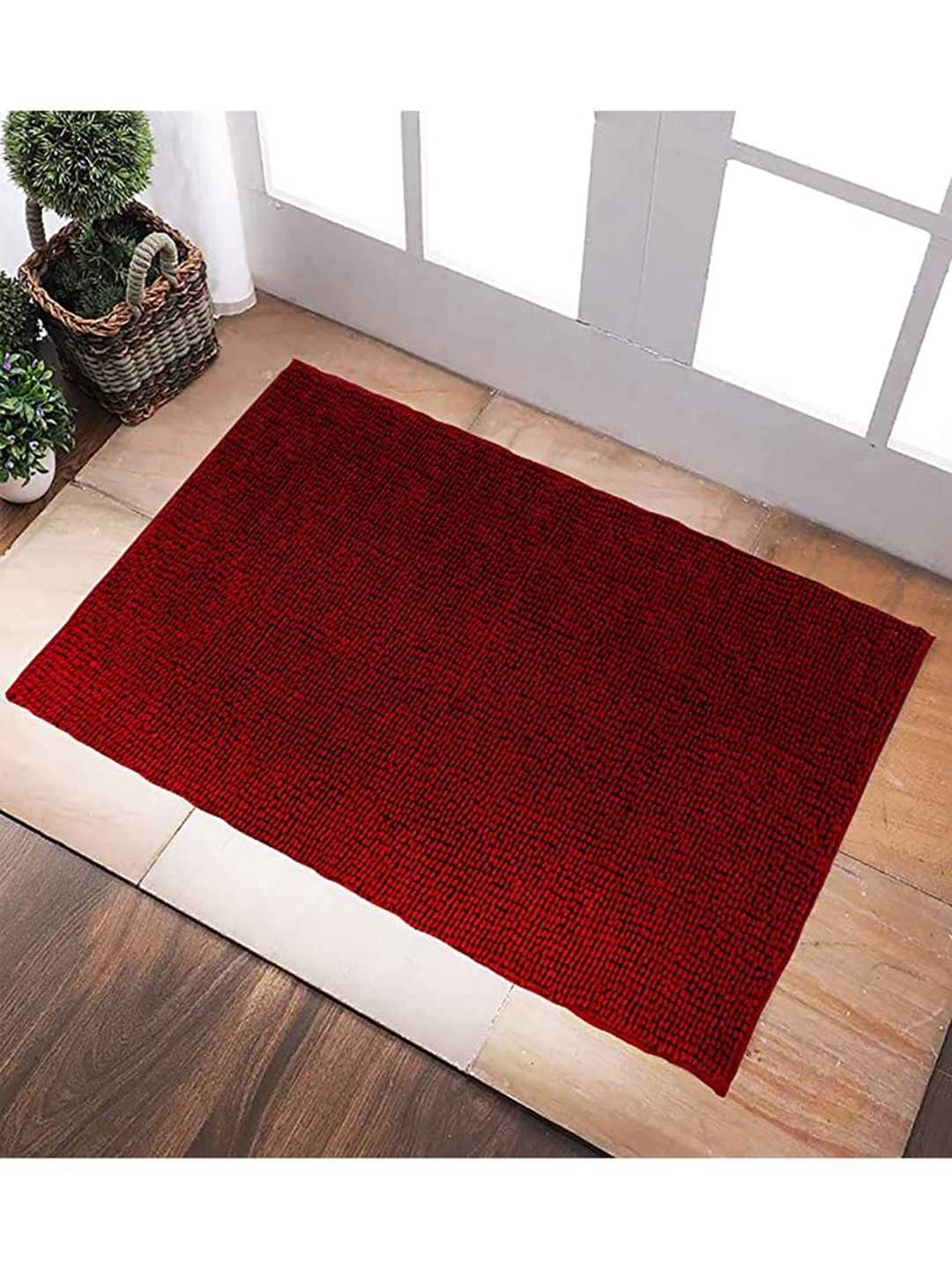 Homitecture Red Solid 1400 GSM Anti-Skid Bath Rug Price in India