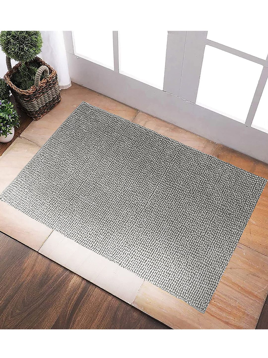 Homitecture Light-Grey Solid 1400 GSM Anti-Skid Bath Rug Price in India